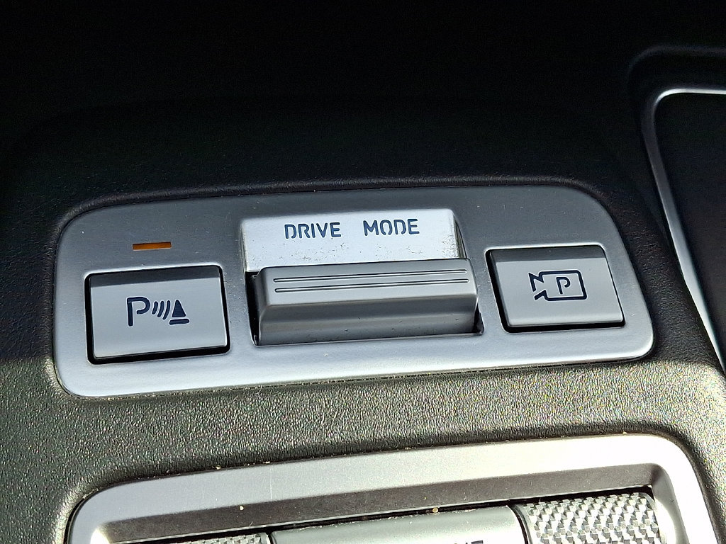 Used 2025 Genesis GV70 2.5T AWD/4WD image 25