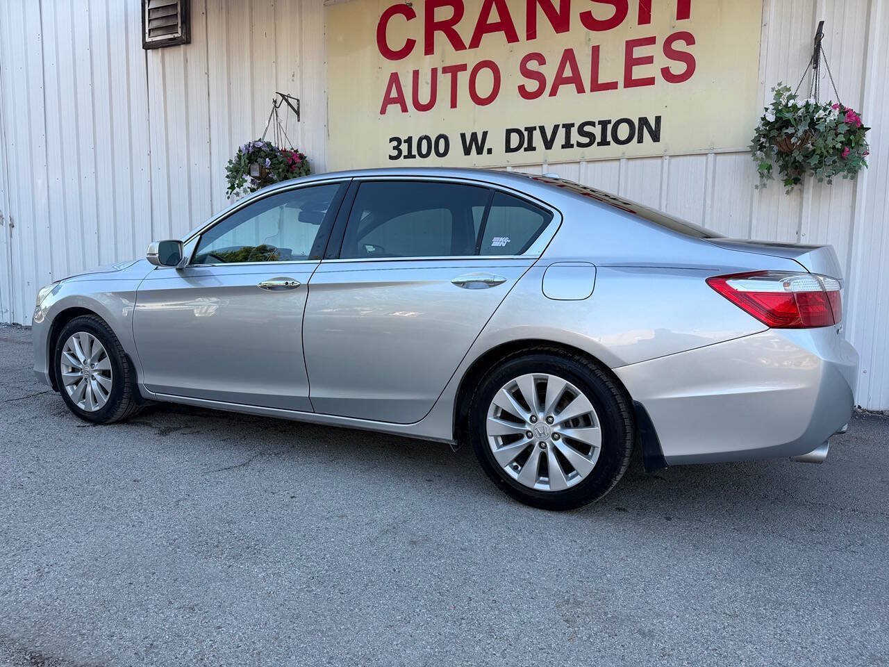 Used 2014 Honda Accord Touring image 9