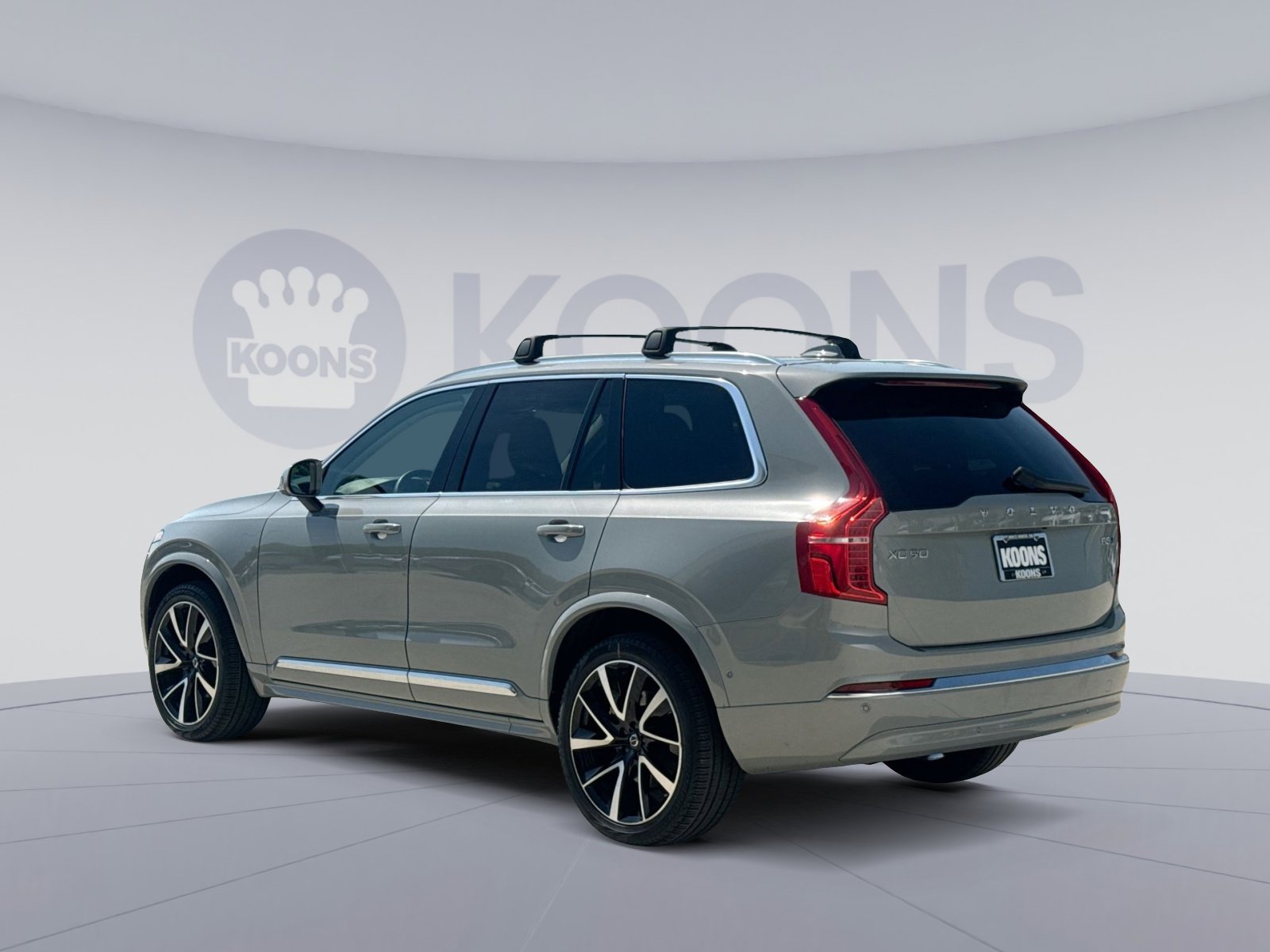 Certified 2024 Volvo XC90 B5 Plus w/ Protection Package Premier AWD/4WD image 4