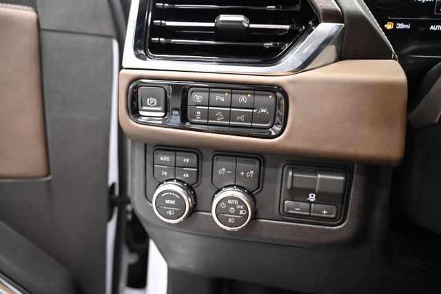 New 2026 GMC Yukon XL Denali Ultimate w/ LPO, Floor Liner Package AWD/4WD image 31