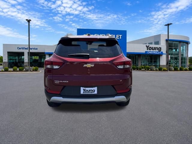 Used 2025 Chevrolet TrailBlazer LT AWD/4WD image 6