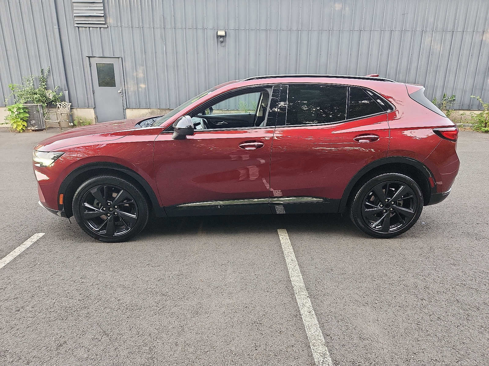 Used 2023 Buick Envision Essence w/ Sport Touring Package image 7