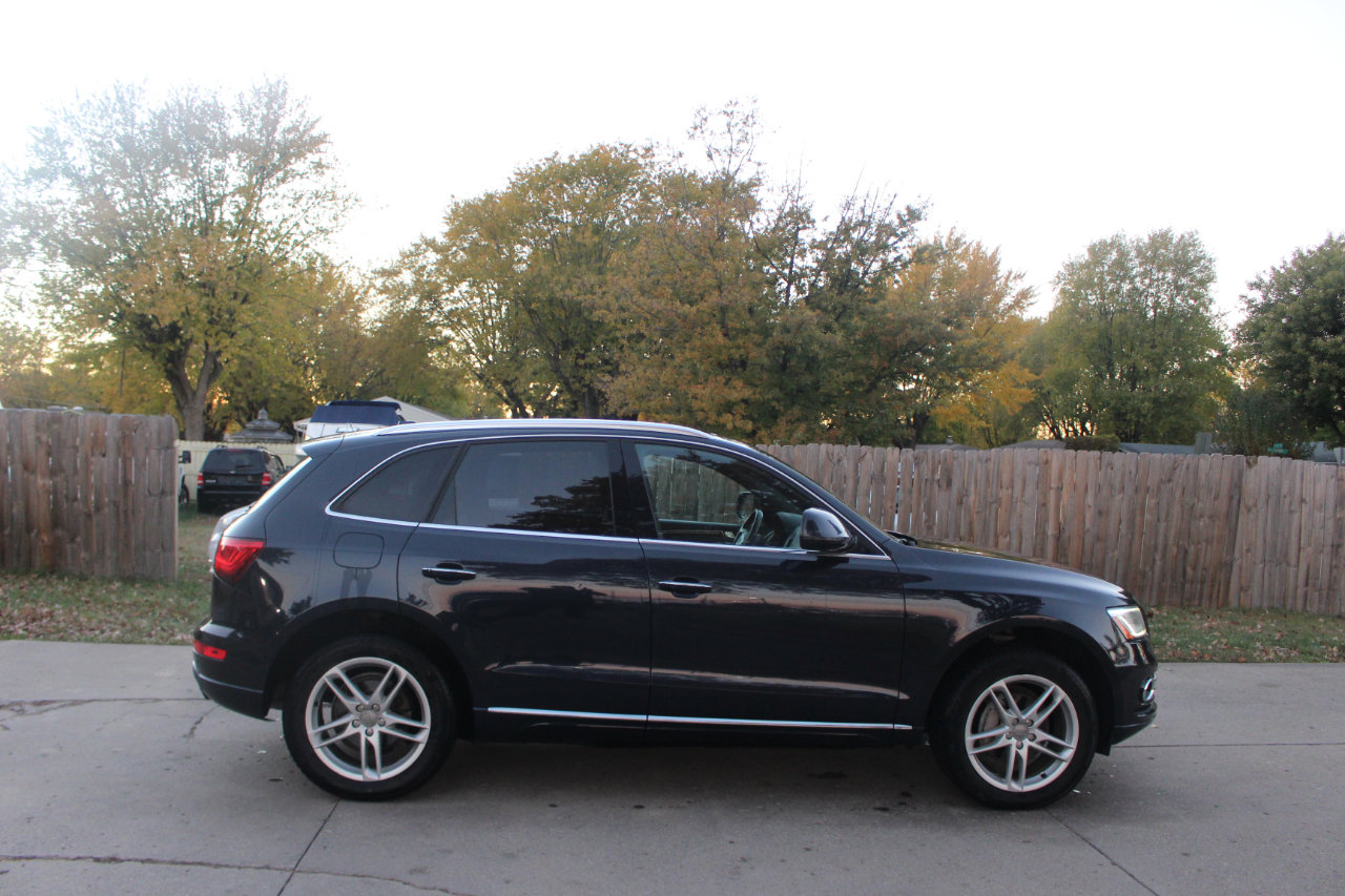 Used 2017 Audi Q5 2.0T Premium image 11