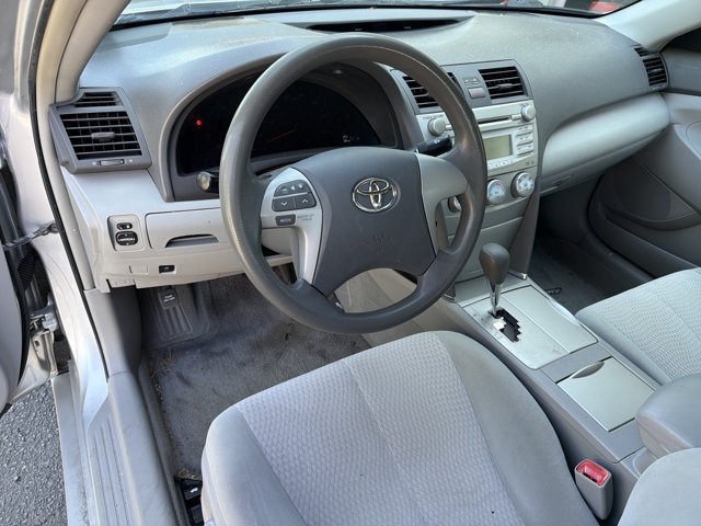 Used 2011 Toyota Camry LE FWD image 11