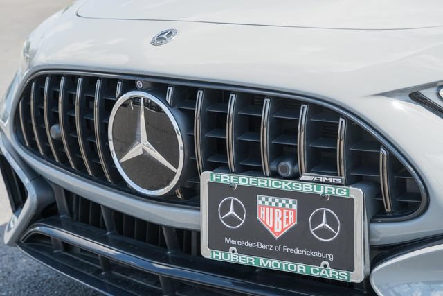Used 2022 Mercedes-Benz SL 55 AMG 4MATIC w/ Driver Assistance Package image 15