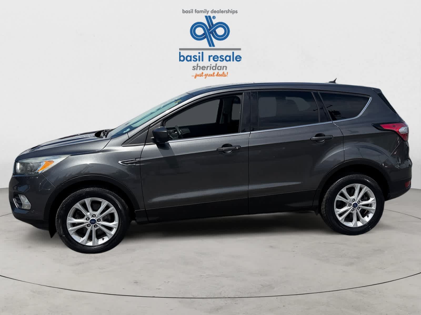 Used 2017 Ford Escape SE AWD/4WD image 3