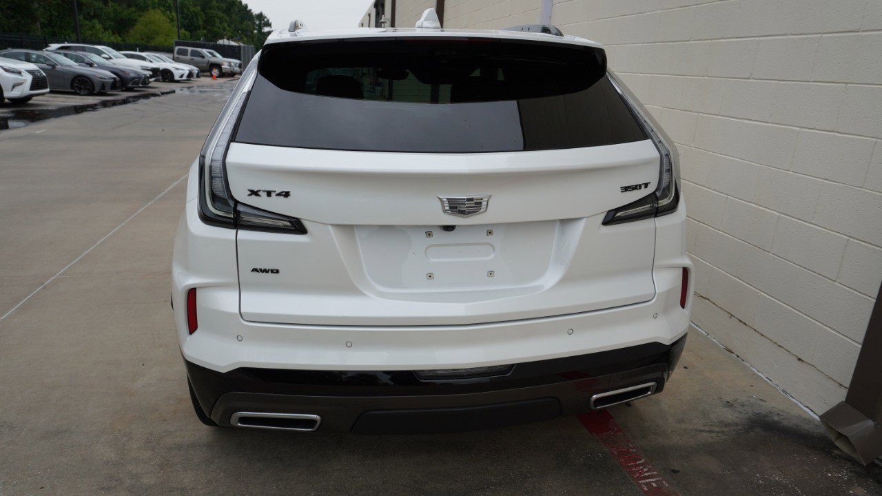 Used 2025 Cadillac XT4 Sport w/ LPO, Onyx Lite Package AWD/4WD image 6