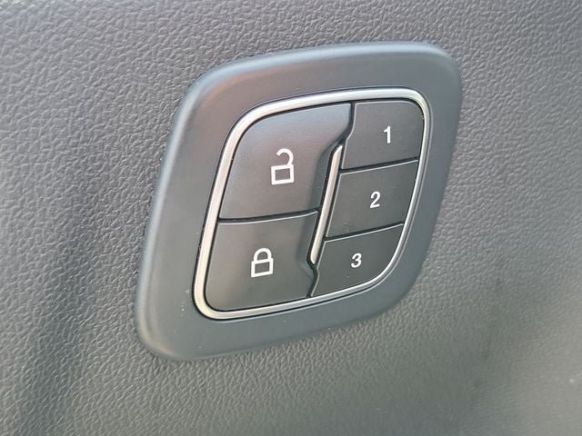 Used 2023 Ford Escape ST-Line Select w/ Tech Pack #2 AWD/4WD image 21