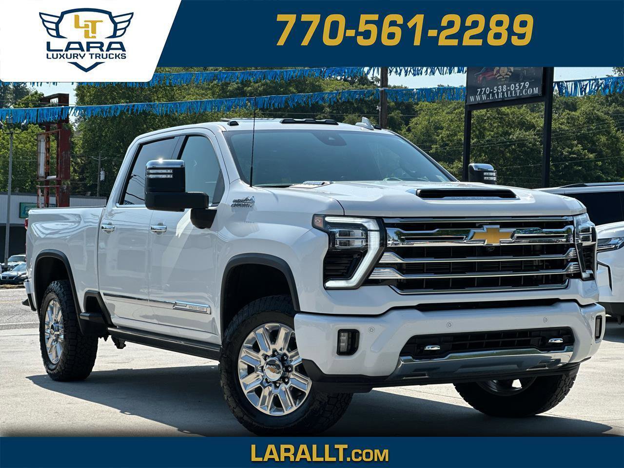 Used 2024 Chevrolet Silverado 2500 High Country w/ High Country Premium Package AWD/4WD image 1