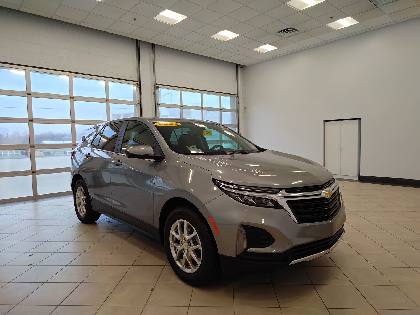 Used 2023 Chevrolet Equinox LT image 19