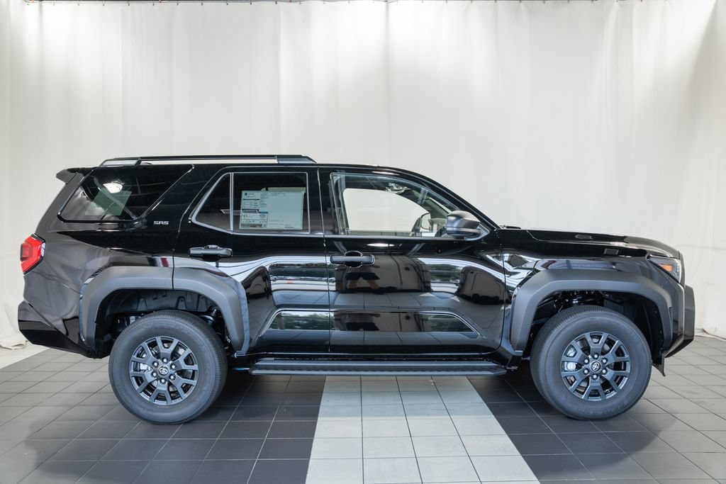New 2026 Toyota 4Runner SR5 AWD/4WD image 3