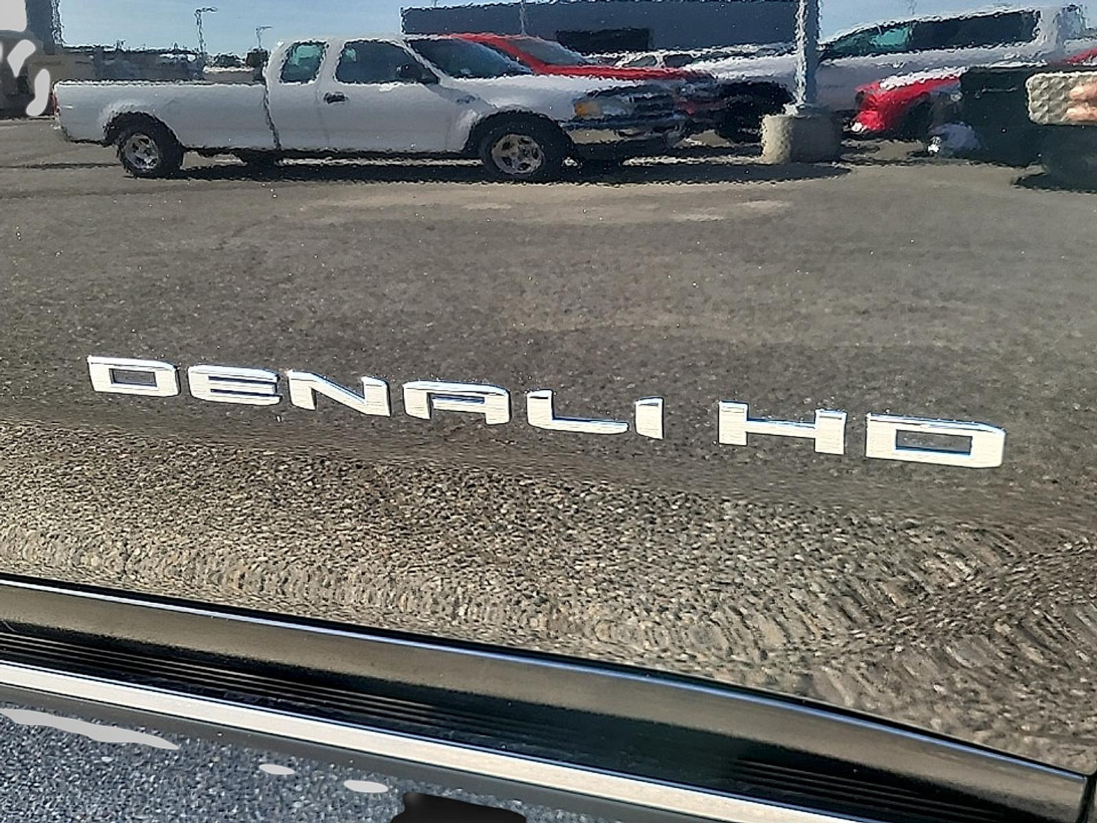 Used 2024 GMC Sierra 3500 Denali Ultimate AWD/4WD image 36