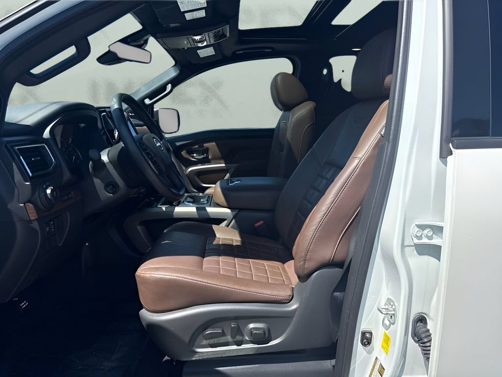 Used 2024 Nissan Titan Platinum Reserve w/ Moonroof Package AWD/4WD image 5