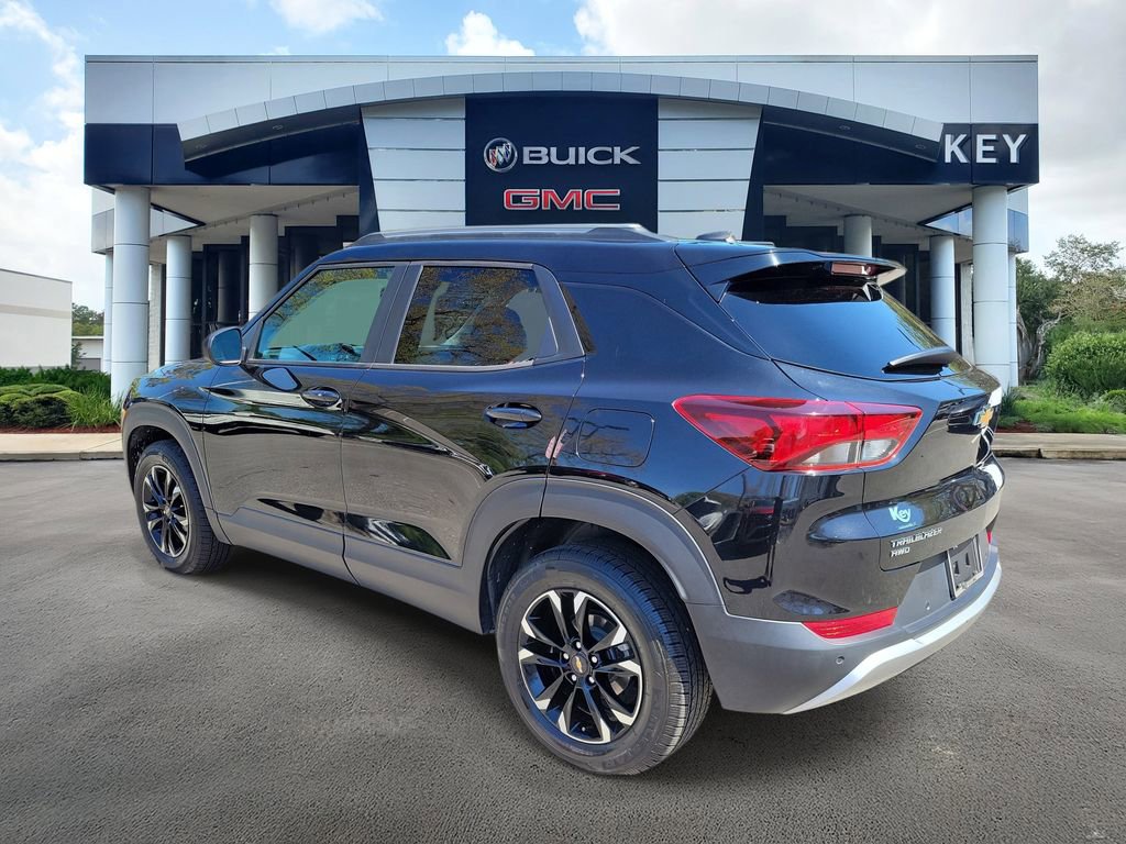 Used 2021 Chevrolet TrailBlazer LT w/ Convenience Package image 3