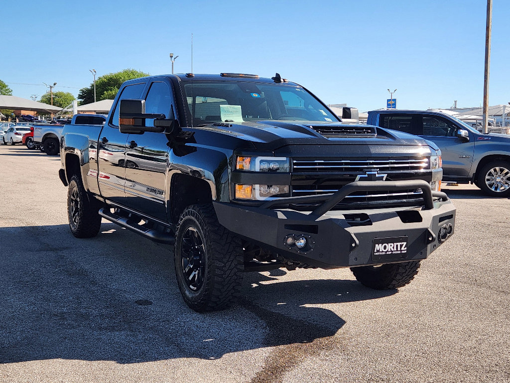 Used 2019 Chevrolet Silverado 2500 LTZ w/ Duramax Plus Package image 3