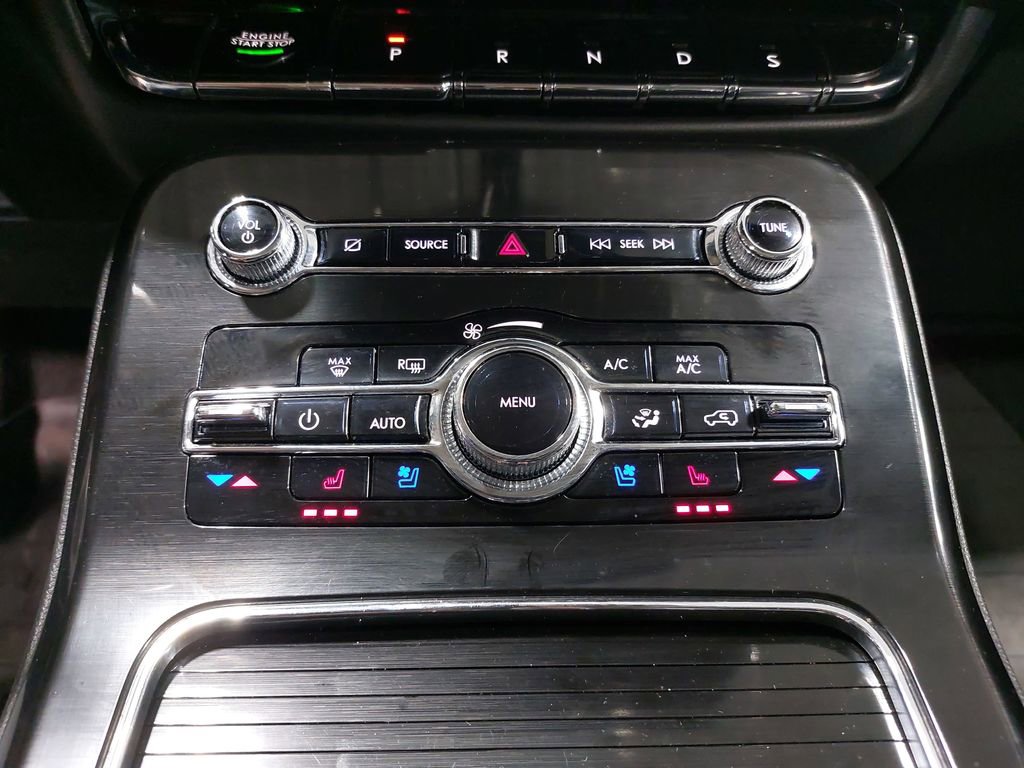 Used 2022 Lincoln Nautilus Reserve w/ Monochromatic Package image 21