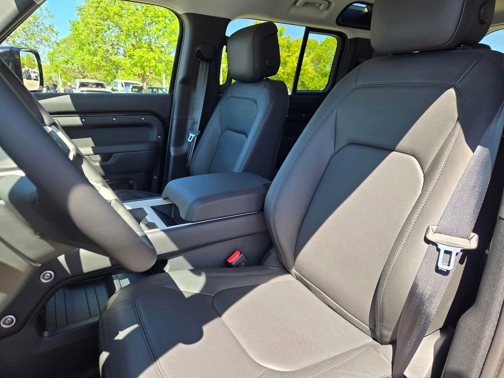 New 2026 Land Rover Defender 110 S AWD/4WD image 11