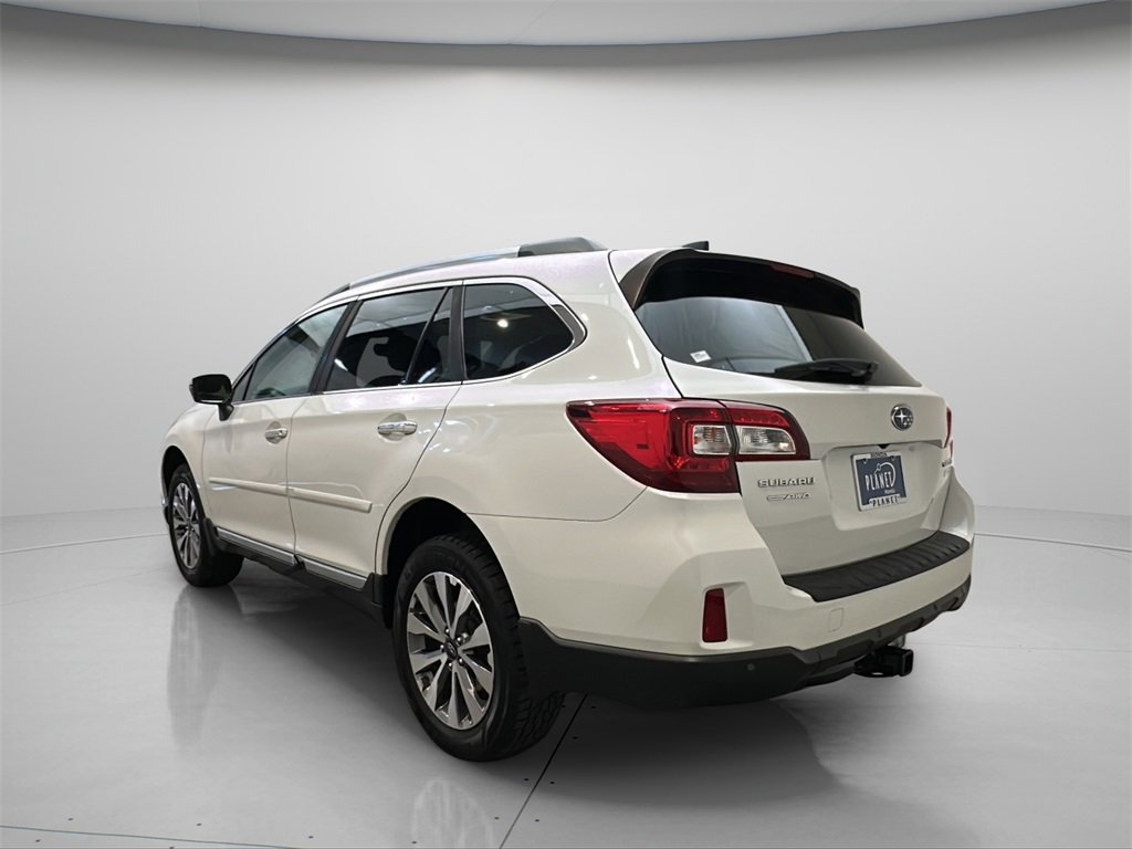 Used 2017 Subaru Outback 2.5i Touring image 6