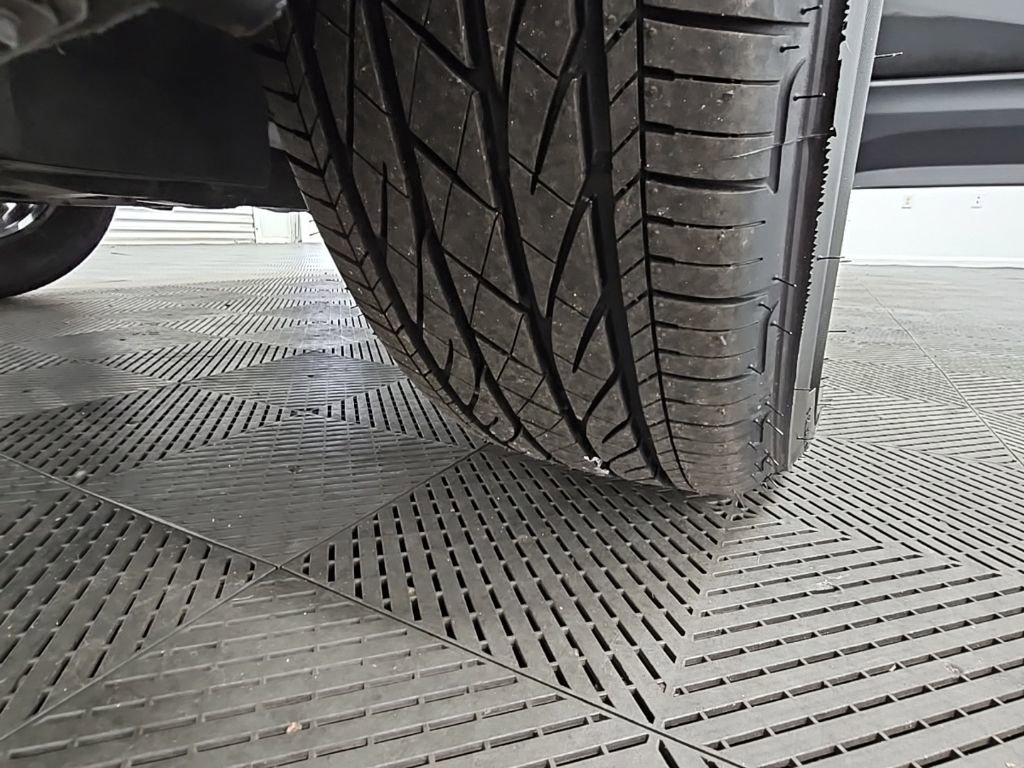 Used 2023 Chevrolet Equinox LS w/ Midnight Edition image 43