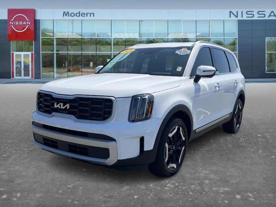 Used 2025 Kia Telluride S FWD image 1