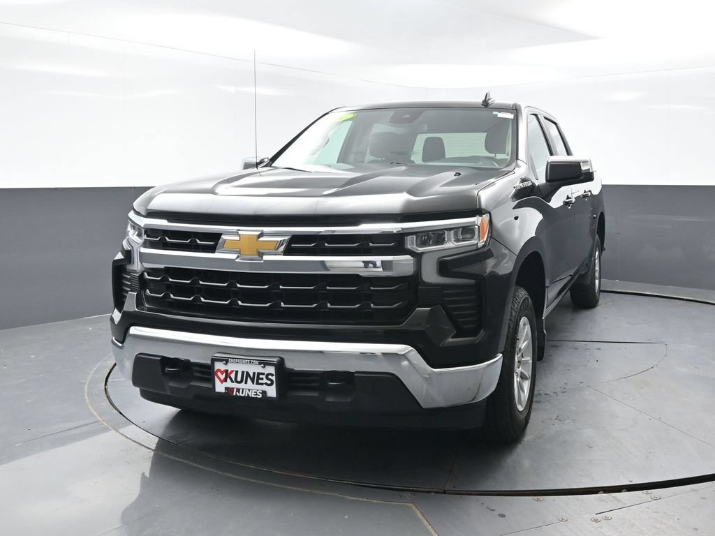 Used 2025 Chevrolet Silverado 1500 LT AWD/4WD image 7