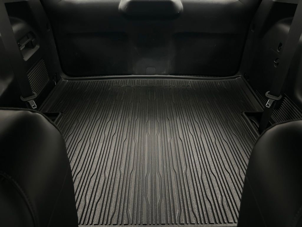 Used 2023 Ford Explorer XLT w/ Equipment Group 202A image 15