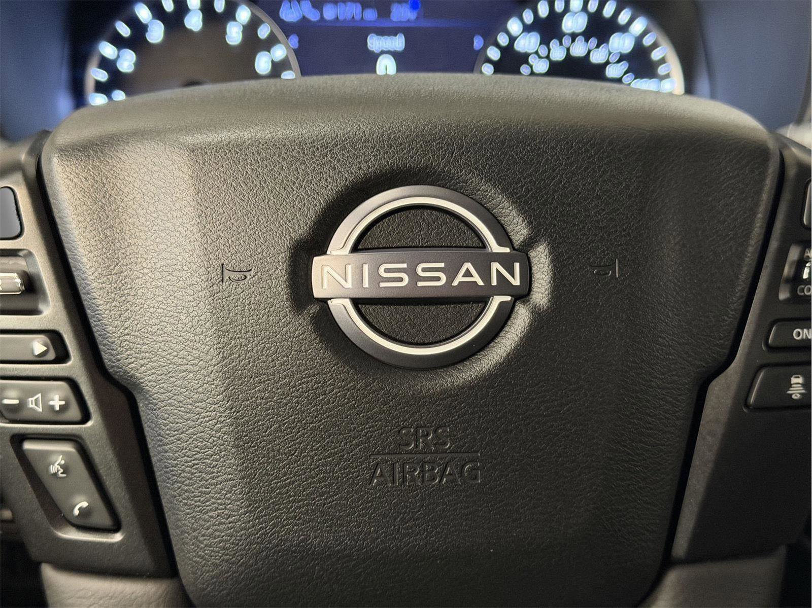 Used 2024 Nissan Frontier SV w/ SV Convenience Package image 16