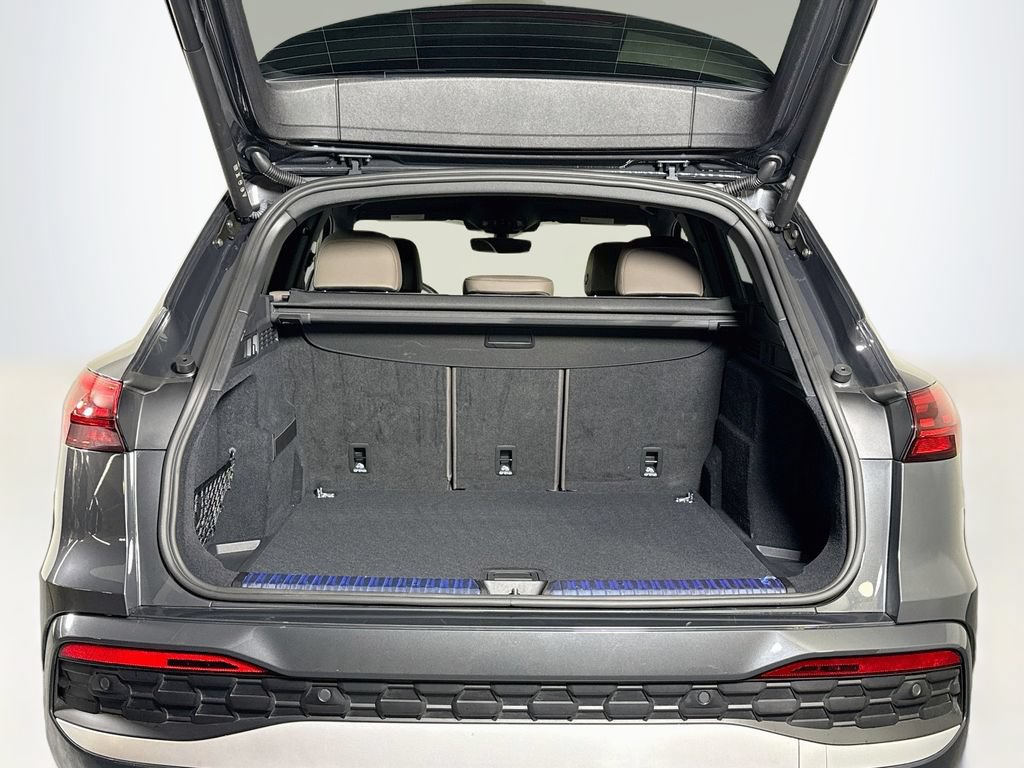 Used 2025 Audi Q5 Premium AWD/4WD image 22