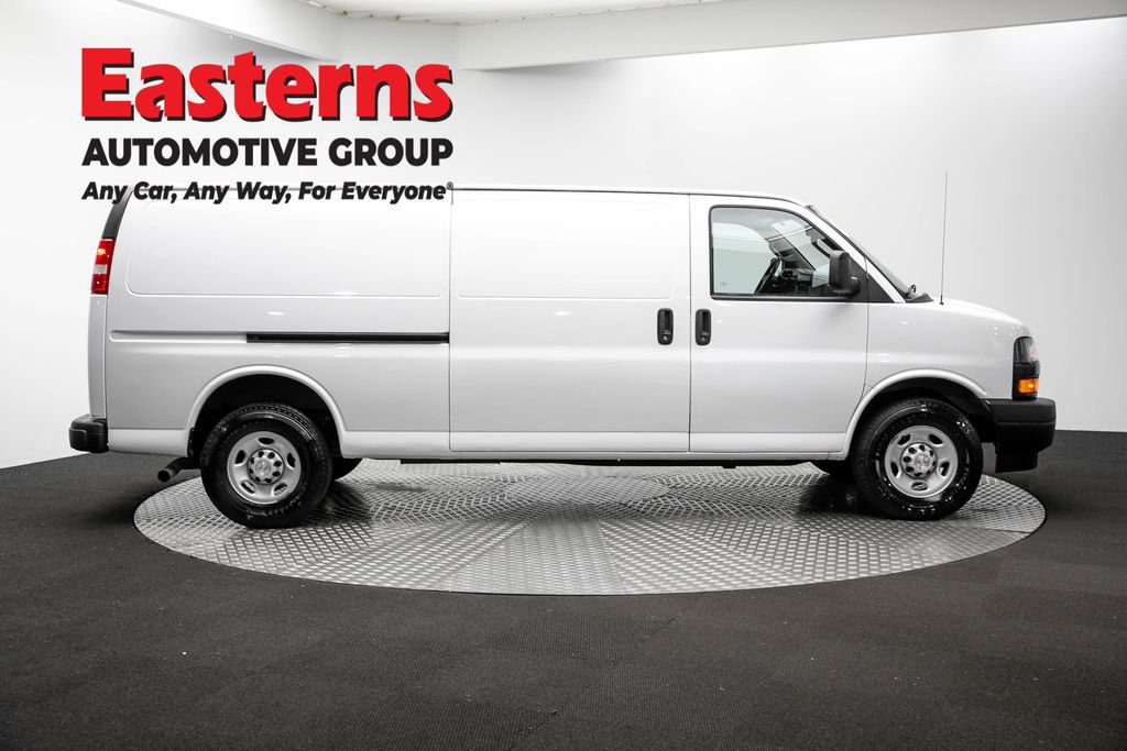 Used 2022 Chevrolet Express 2500 Extended w/ Driver Convenience Package RWD image 4
