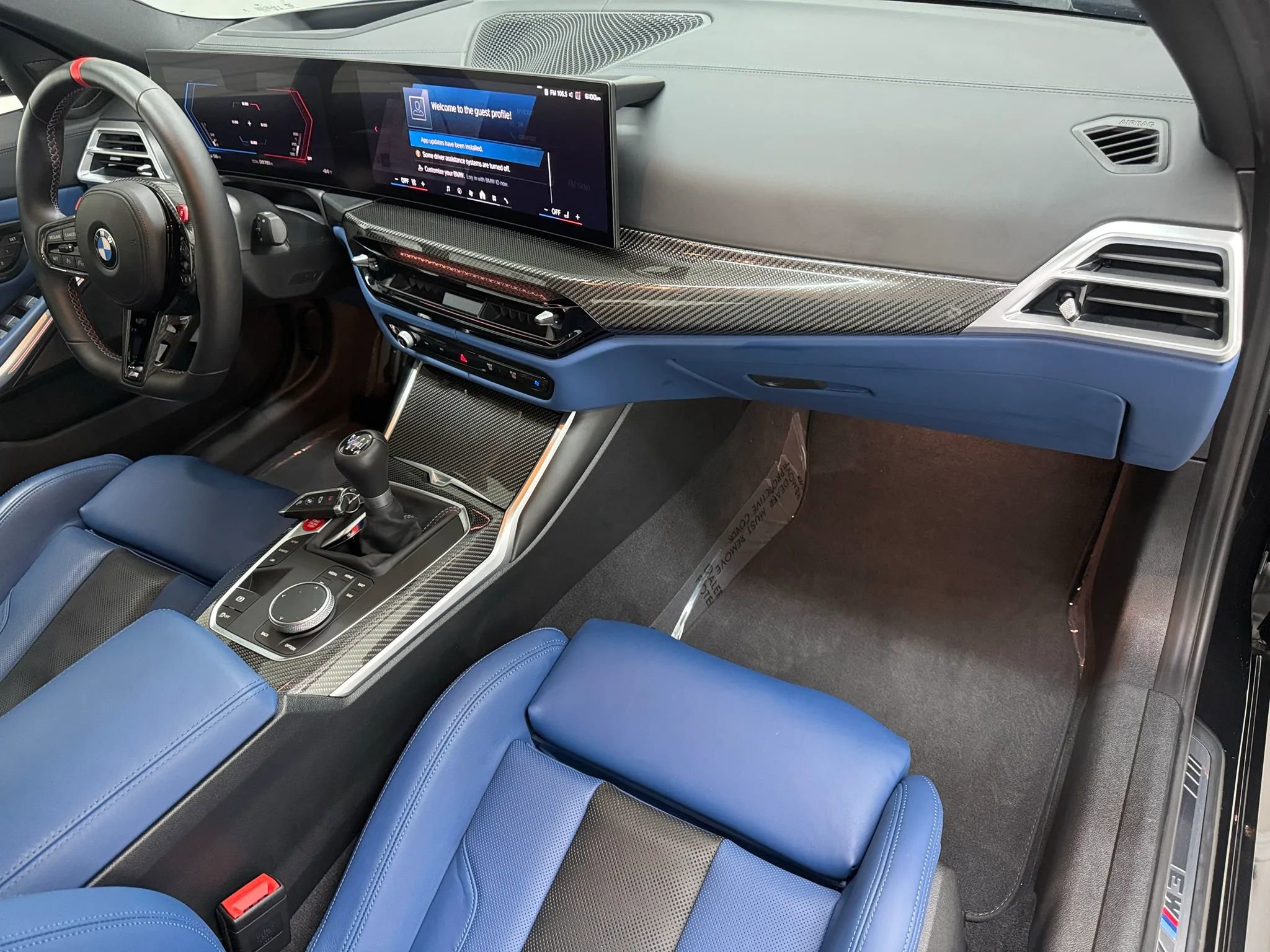 Used 2025 BMW M3 w/ Executive Package RWD image 9