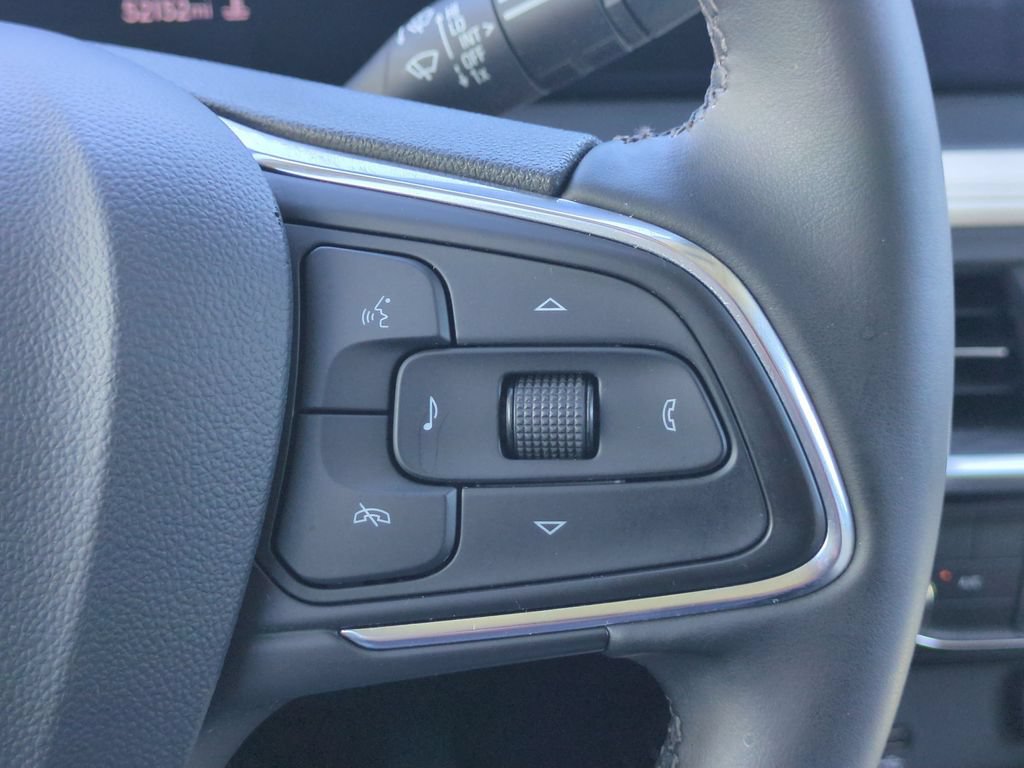 Used 2024 Buick Encore GX Sport Touring FWD image 19