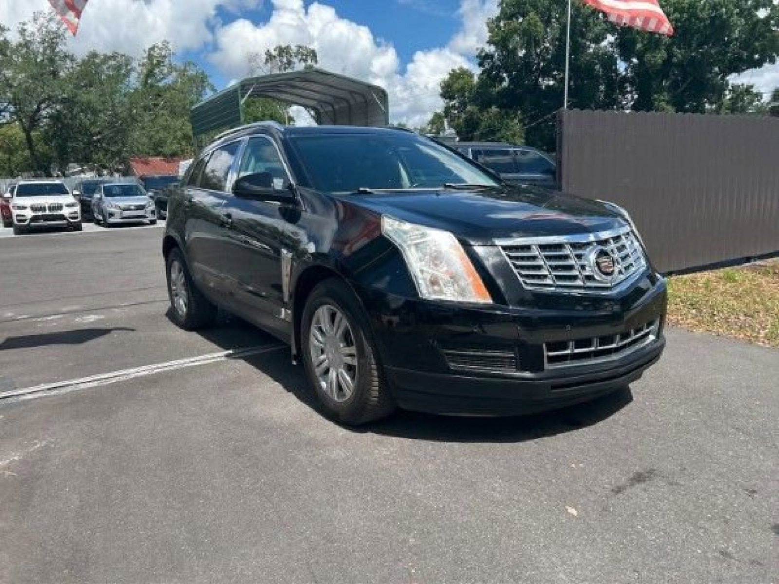 Used 2016 Cadillac SRX Luxury w/ Driver Awareness Package FWD image 3