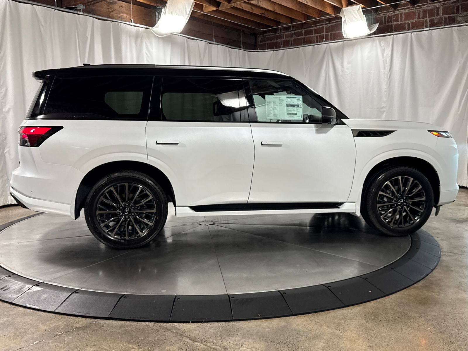New 2027 INFINITI QX80 Autograph AWD/4WD image 6