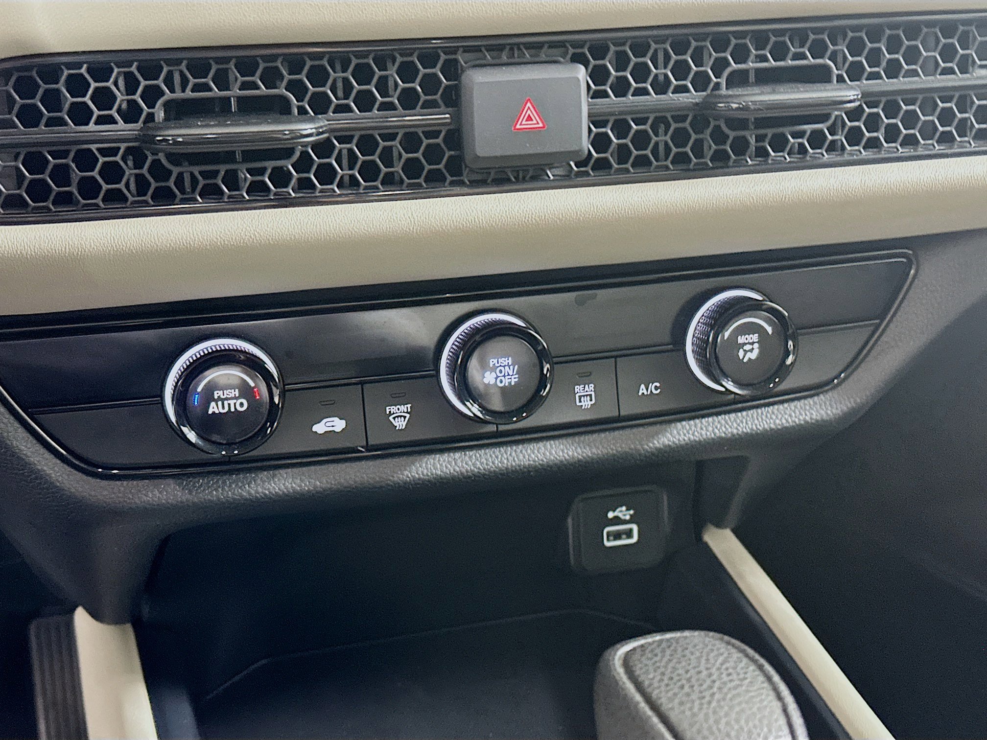 Used 2024 Honda HR-V LX image 23