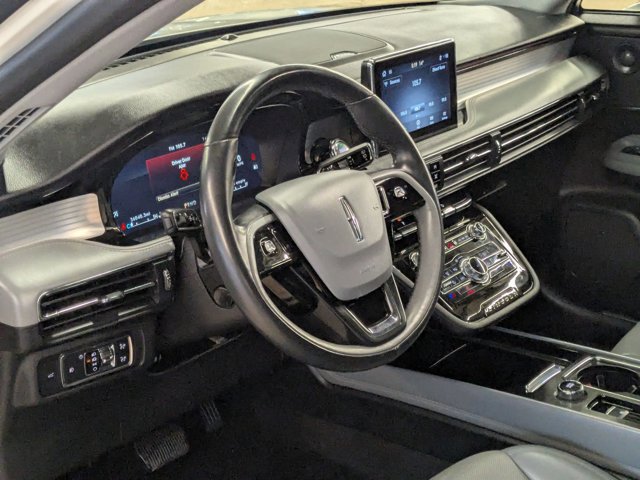 Used 2021 Lincoln Corsair Reserve image 10
