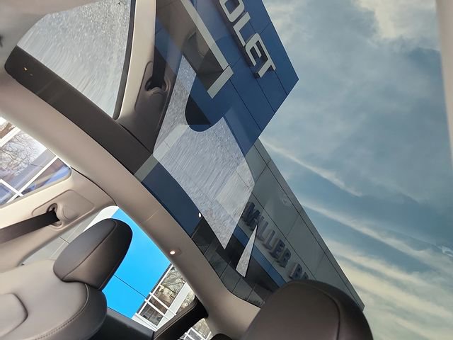 Used 2023 Tesla Model Y Performance image 14