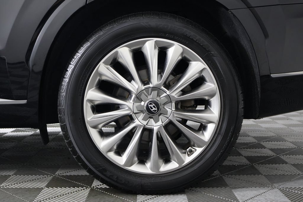 Used 2020 Hyundai Palisade Limited FWD image 17