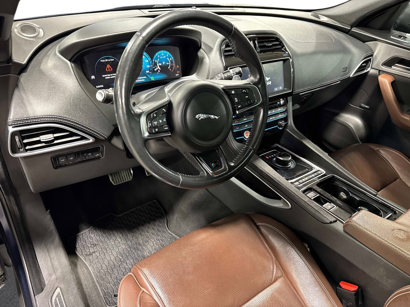 Used 2018 Jaguar F-PACE S image 23