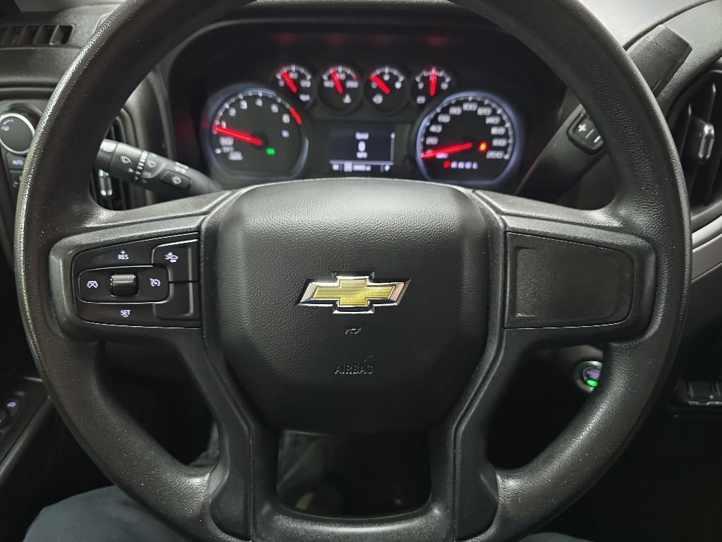 Used 2023 Chevrolet Silverado 1500 Custom AWD/4WD image 18