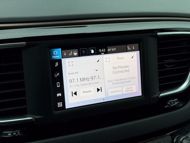 Certified 2023 Chrysler Voyager LX FWD image 21