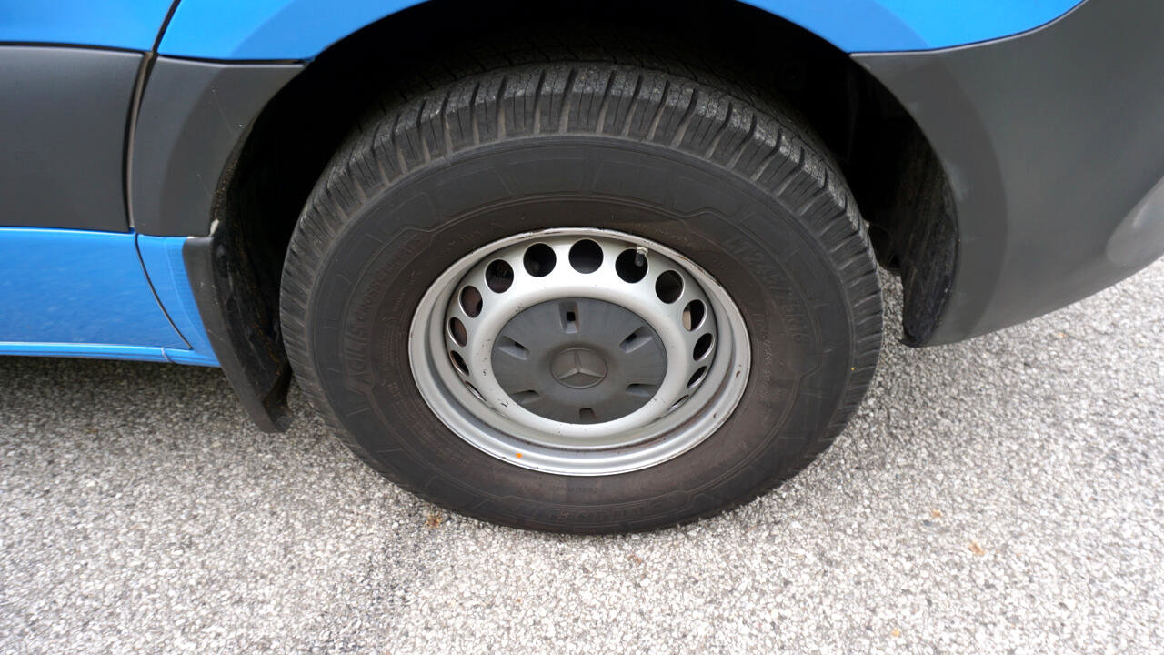 Used 2020 Mercedes-Benz Sprinter 2500 image 12