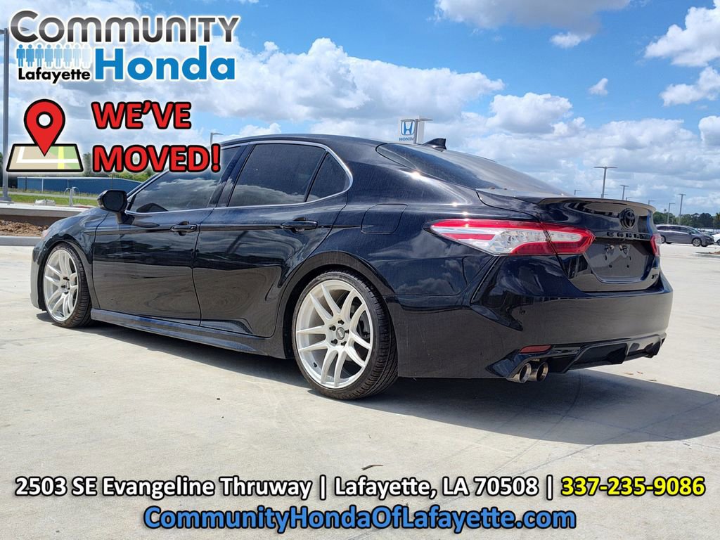 Used 2020 Toyota Camry XSE FWD image 6