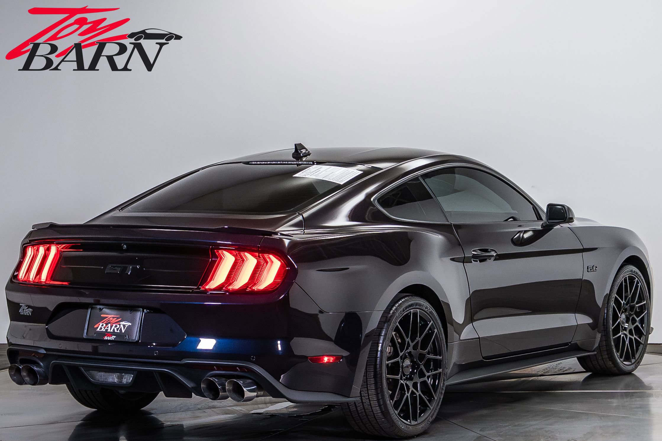 Used 2023 Ford Mustang GT RWD image 5