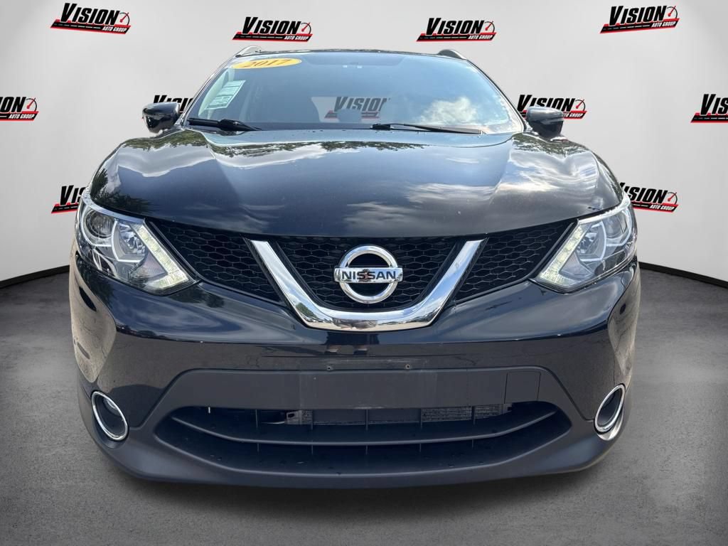 Used 2017 Nissan Rogue Sport SV w/ SV All-Weather Package AWD/4WD image 2