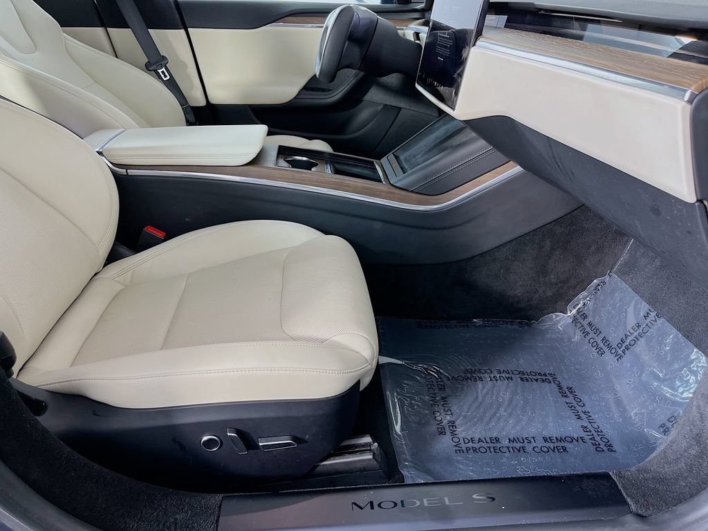 Used 2022 Tesla Model S AWD/4WD image 32