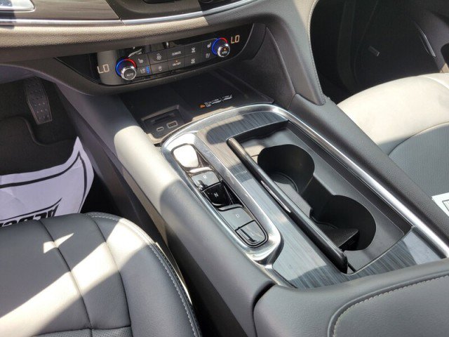 Used 2024 Buick Enclave Premium image 18