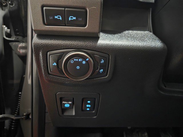 Used 2020 Ford F150 Raptor w/ Equipment Group 802A Luxury image 40