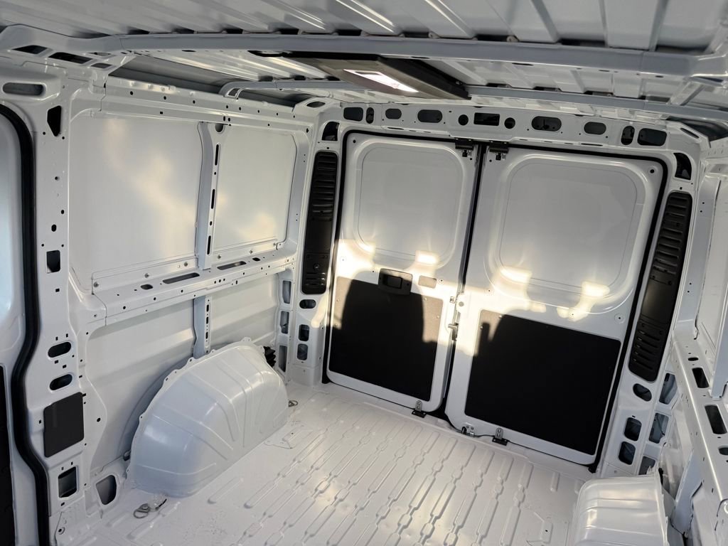 New 2026 RAM ProMaster 2500 w/ Convenience Group image 25