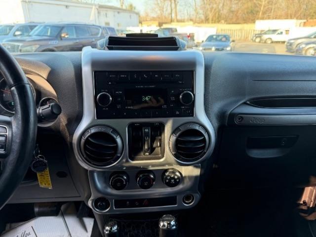 Used 2013 Jeep Wrangler Unlimited Sport image 21