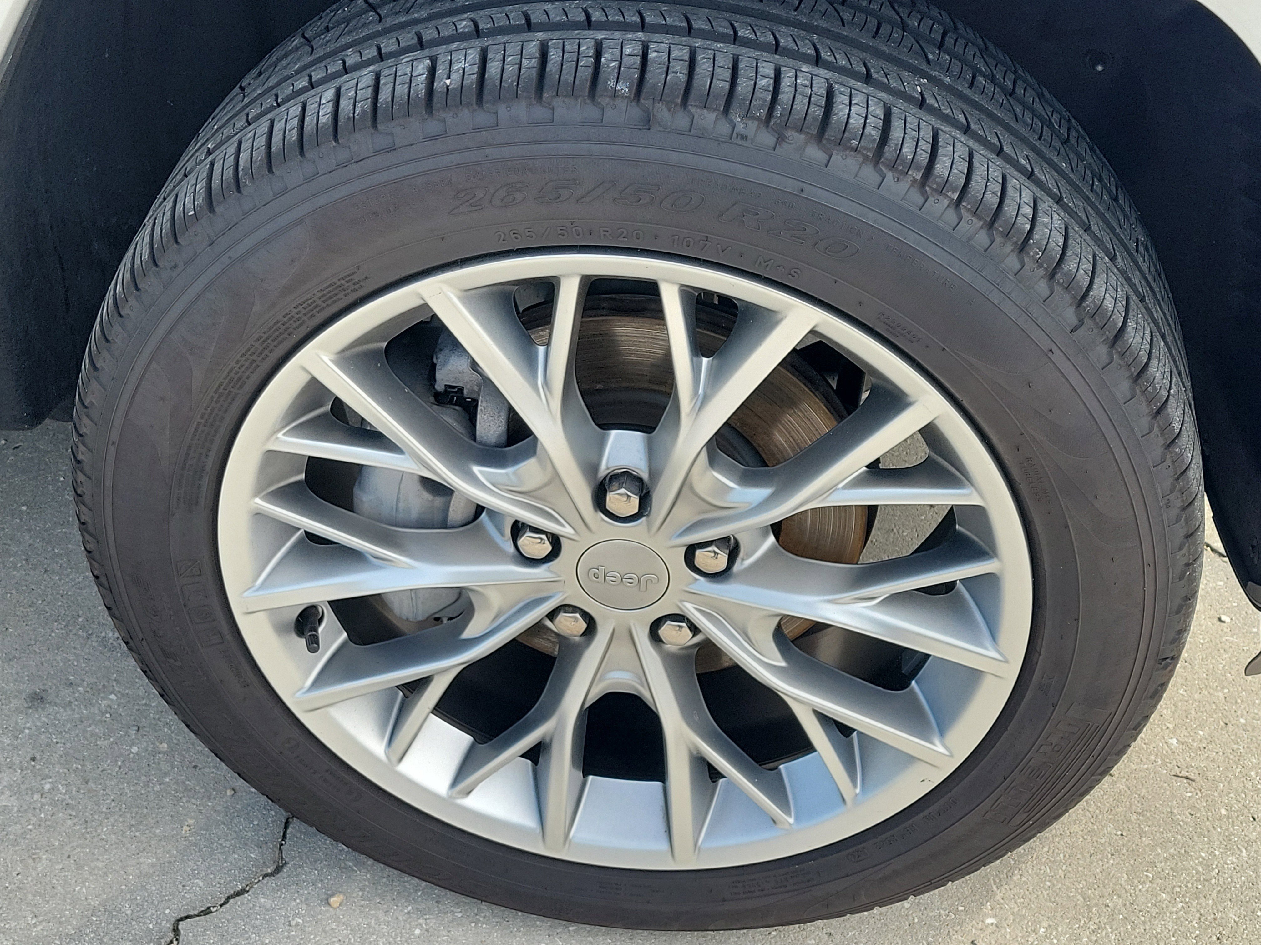 Used 2024 Jeep Grand Cherokee Summit w/ Luxury Tech Group V image 8